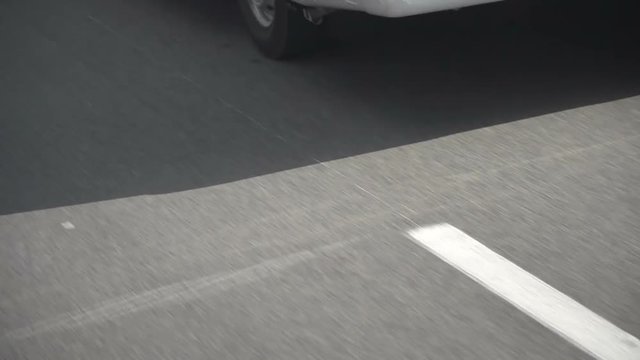 Line On The Road, Close-up