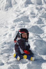 Fototapeta na wymiar little boy in the Austrian Alps