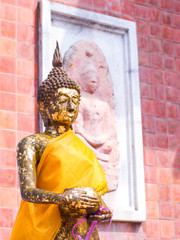 Buddha hand hold an alms bowl
