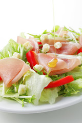 生ハムのサラダ　Uncured ham on fresh salad