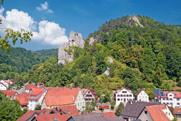 Blaubeuren mit Blaufels und Tal der Blau auf der Schwäbischen Alb