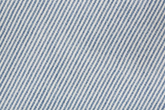 Jeans fabric with diagonal stripes