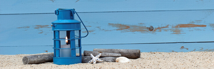 Laterne im Sand © Racamani