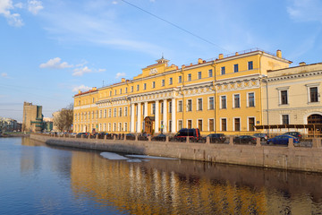 Fototapeta na wymiar Facade of Yusupov Palace.