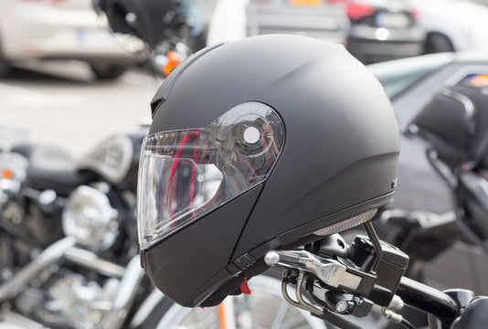 Motorradhelm