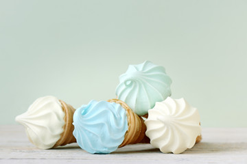 gelati color pastello - coni