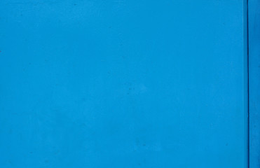 Blue gate with a dividing line