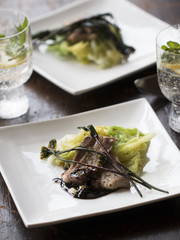 肩ロースソテーのバルサミコソース添え