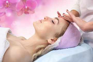 Obraz na płótnie Canvas cosmetic massage