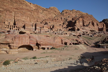 Vue générale des tombes à Pétra – Jordanie
