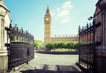 Big Ben am sonnigen Tag, London © Iakov Kalinin