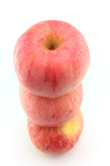 3 red apple overlap
