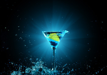 cocktail in glass with splashes