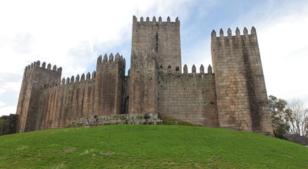 Fototapeta na wymiar Guimaraes Castle, Portugal 