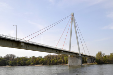 Fototapeta na wymiar Danube Bridge Hainburg