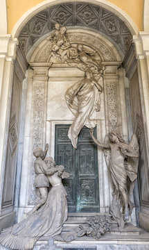Le statue del cimitero di Staglieno a Genova