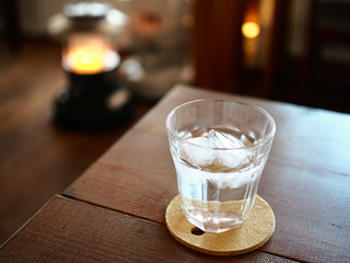 カフェの水