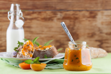 Apricot jam with mint