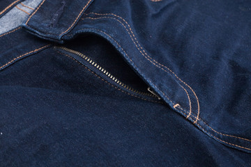 zip jeans