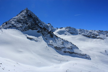 Fototapeta na wymiar Mountains in winter season