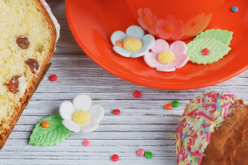 Table setting for Easter - Easter cakes, coffee cup and colored