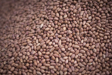 toasted peanuts in old delhi streets