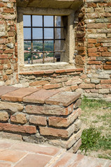 Lari e il suo castello dei Vicari.