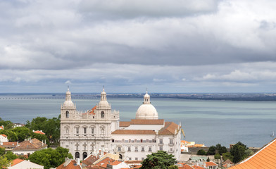 Fototapeta na wymiar Sao Vicente da Fora, Lisbon