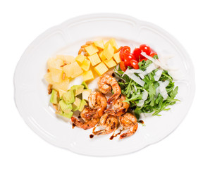 Jumbo shrimp salad with avocado mango