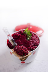 Sandwich with grated beets