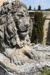 leones de piedra