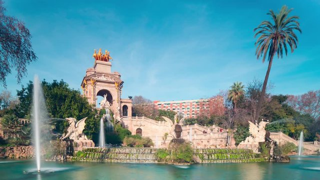 barcelona fountain panorama in park de la ciutadella 4k time lapse spain
