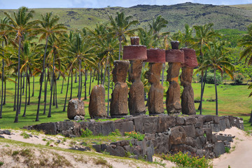 Easter Island and stone circle Te Pito Kura © robnaw