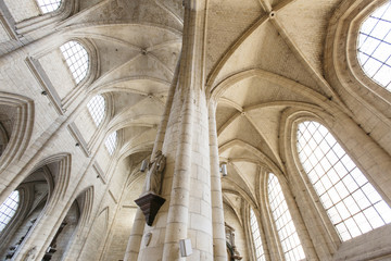 Abbatiale Saint-Pierre de Corbie (80)