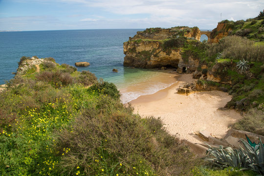 Klippen und Sandstr&auml;nde an der herrlichen Algarve - K&uuml;ste, Portugal