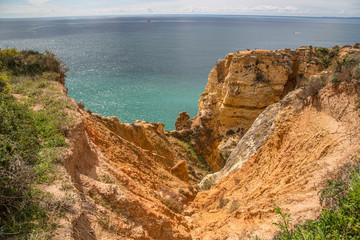 Fototapeta na wymiar traumhafte Algarve Küste im Frühling