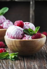 Sweet ice-cream witn mint and raspberry
