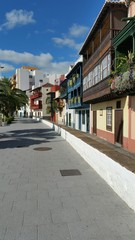 Fototapeta na wymiar Balcones típicos de Santa Cruz de La Palma