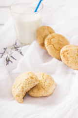 Cookies with white chocolate and coconut 