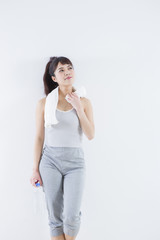 タンクトップの女性