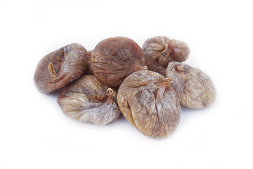 fichi secchi isolati su sfondo bianco