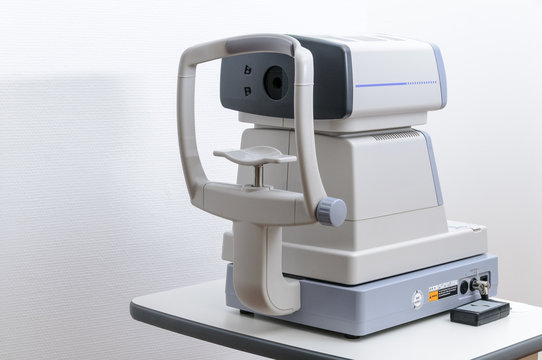 Augenarztpraxis Refractometer