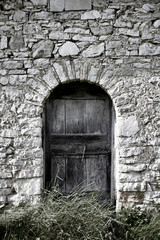 Fototapeta na wymiar Old door in the Roman Campagna