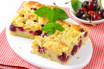 Cherry Crumbcake Squares