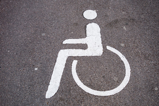 Behindertenparkplatz