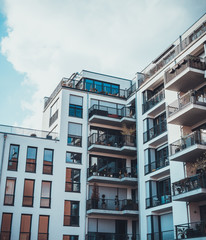 Obraz premium Low angle perspective of balconies on building