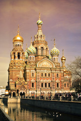 Fototapeta na wymiar Church of the Saviour on Spilled Blood or Cathedral of the Resurrection of Christ at sunset, St. Petersburg, Russia 