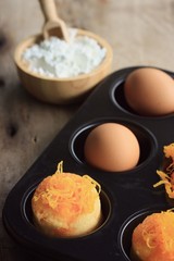 cake gold egg thread
