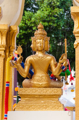 Fototapeta premium golden four face Buddha statue