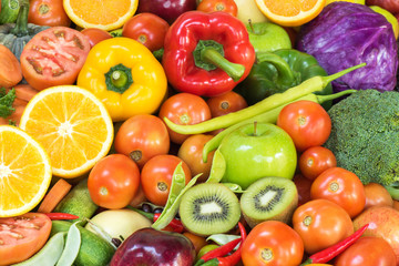 Fototapeta na wymiar Fresh Fruits and vegetables for healthy lifestyle